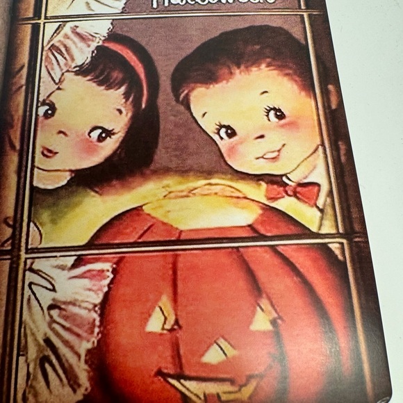 Six paper cardboard Halloween signs featuring vintage style retro sartwork. - Picture 5 of 11
